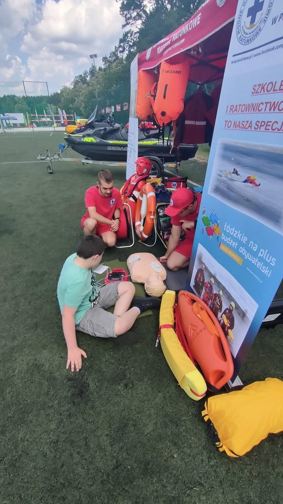 4-576x1024 Dzień Dziecka w Sulejowie z WOPR Piotrków Trybunalski