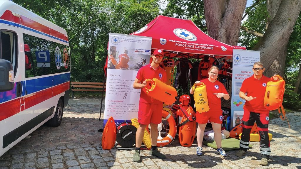 b1-1024x576 Gminny Dzień Dziecka w Szymczycach z udziałem Rejonowego WOPR Piotrków Trybunalski