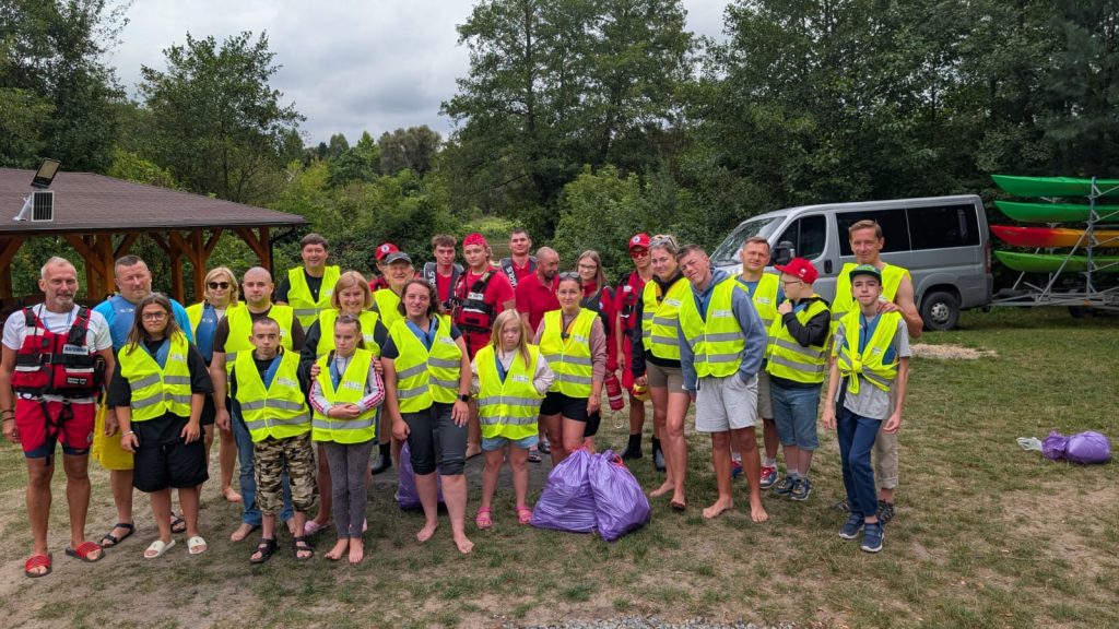 Sz.-spec-Biala-droga-1-1024x576 Sprawozdanie - "Bezpieczna rzeka"